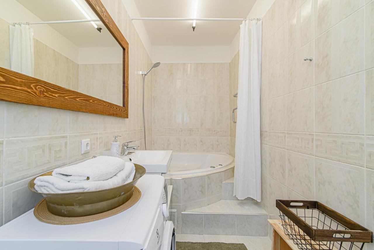 Cozy Studio In The Heart Of Vilnius Old Town Esterno foto